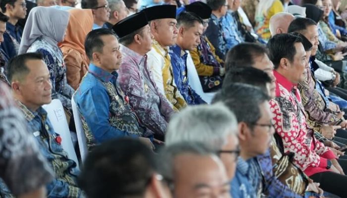 Jadi Sarana Promosi Budaya, Bupati Tapin Hadiri Peresmian Dermaga Pasar Terapung di TMII Jakarta