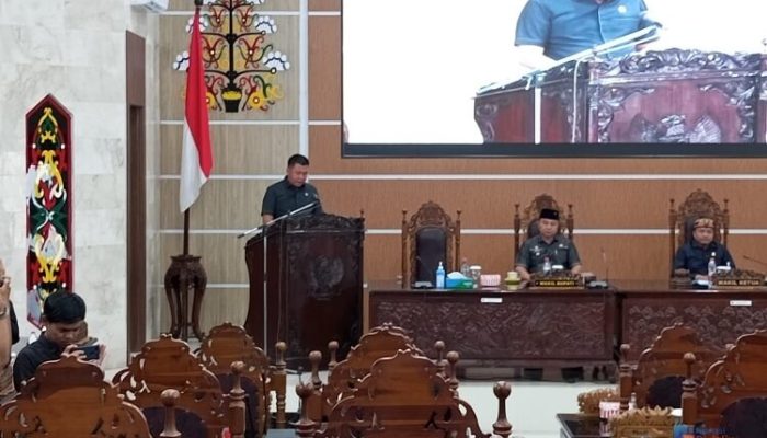 DPRD Kapuas Gelar Rapat Paripurna Penyampaian Rekomendasi LKPJ 2025
