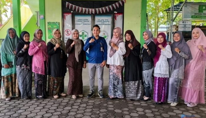 Semangat Kartini di HSU, ASN Perempuan Pemkab HSU Kompak Berkebaya Saat Bertugas