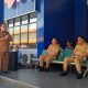 Bupati Kapuas, HM Wiyatno memberikan sambutan sebelum menyalurkan bantuan untuk korban terdampak kebakaran dan puting beliung di Aula Kantor BPBD Kapuas. (Dok. Istimewa)
