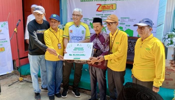 BAZNAS Luncurkan Program HSU Makmur Lewat Bantuan Usaha ZMart untuk Mustahik