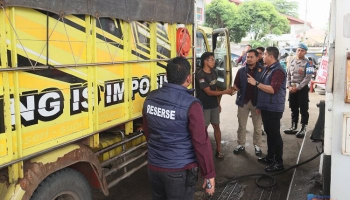 Pastikan Stok BBM Subsidi Tersedia, Polres HSS Awasi Pendistribusian di Sejumlah SPBU