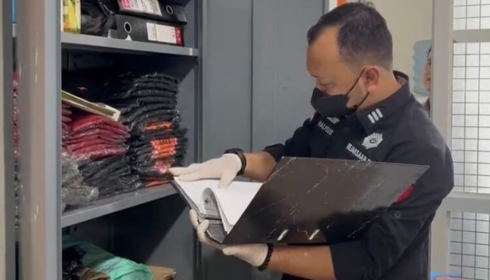 Usut Dugaan Korupsi Masker, Kejari HSU Geledah Kantor BPBD hingga Rumah ASN