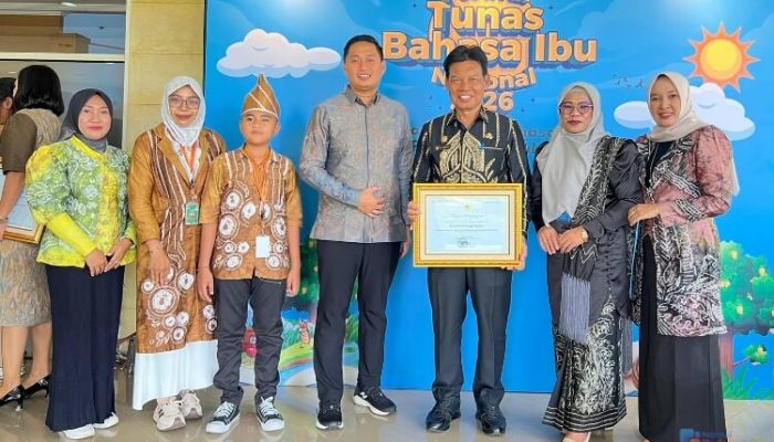 Masuk 8 Besar Nasional, Pemkab HSS Raih Penghargaan Revitalisasi Bahasa Daerah