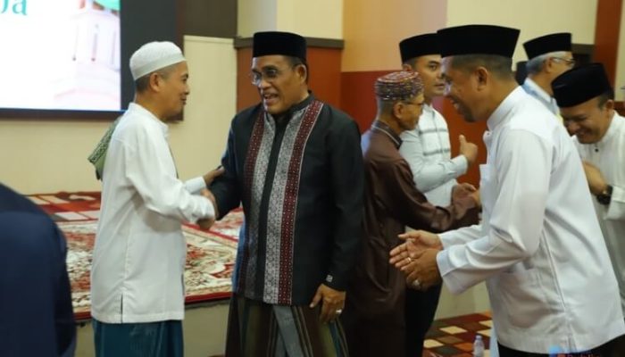 Bupati HSU Gelar Open House Iduladha 1447 Hijriah Bersama Warga