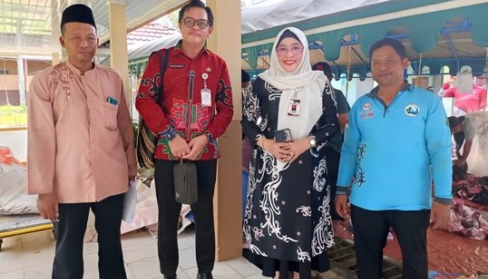 Jemaah Ta’lim As-Syifa RSUD Kapuas Qurban Enam Ekor Sapi Hasil Swadaya Karyawan