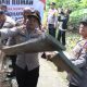 Sambut Hari Bhayangkara ke-80, Polres HSU Bedah Tiga Rumah Warga Babirik. (Dok. Istimewa)