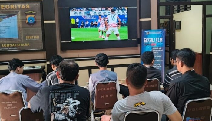 Bangun Kebersamaan Lewat Sepak Bola, Polres HSU Ajak Mahasiswa Nobar Piala Dunia 2026