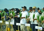 Tanam Padi Bersama Kementan RI, Pemkab HSS Siap Sukseskan Swasembada Pangan