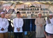 Sekda HSS Bersama Ribuan Jemaah Hadiri Haul ke-41 Tuan Guru H. Kaderi