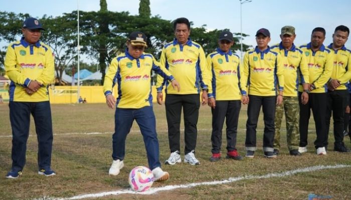 H Yamani Resmi Membuka Turnamen Sepak Bola Bupati Tapin Cup II Tahun 2026