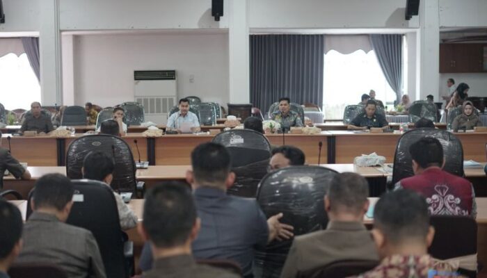 Bahas Ranperda Pajak Daerah, Komisi III DPRD HSS Gelar Rapat Bersama Eksekutif