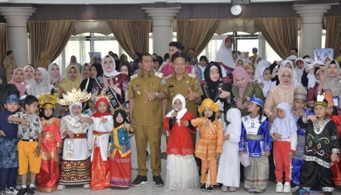 Peringati HAN ke-42, Bupati HSS Ajak Lindungi Tumbuh Kembang Anak