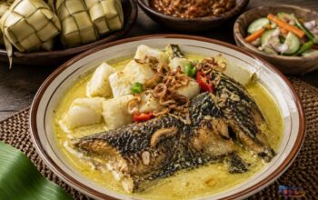 Kenapa Ketupat Kandangan Selalu Identik dengan Ikan Haruan? (Dok: Ilustrasi)