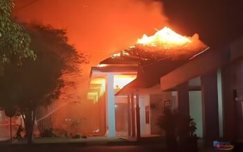 Kebakaran terjadi di Komplek Kantor Gubernur Kalteng. (Dok: Istimewa)