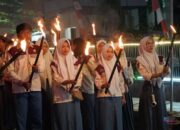 Ratusan Obor Terangi Amuntai Meriahkan Upacara Taptu Sambut HUT ke 81 RI di HSU