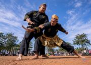 Bukan Silat Biasa, Ini Keunikan Seni Bela Diri Kuntau dari Kalimantan