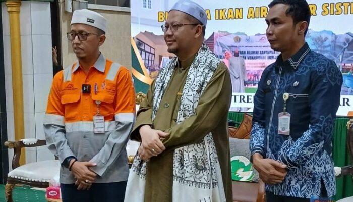 Perkuat Kemandirian Ekonomi, PT AGM Latih Alumni Ponpes Dalpa Kandangan Keterampilan Menjahit dan Bioflok