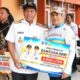 Bupati HSS, H Syafrudin Noor menyerahka bantuan 5.500 Liter BBM secara simbolis kepada perwakilan Kerukunan BPK HSS. (Dok: Istimewa)