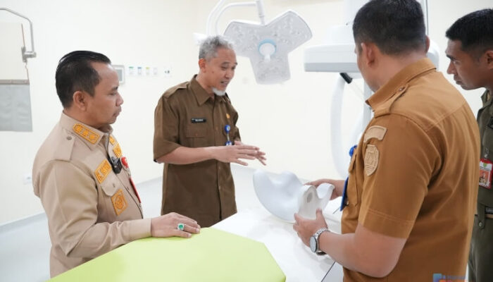 Kunjungi RSUD Datu Sanggul, Bupati Tapin Pantau Tiga Alat Kesehatan dari Presiden Prabowo