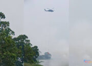Medan Sulit Dijangkau, Helikopter Water Bombing Turun Padamkan Karhutla di Daha Barat HSS