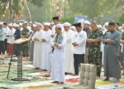 Pemkab HSS dan Ribuan Jemaah Gelar Salat Istisqa Memohon Rahmat Hujan