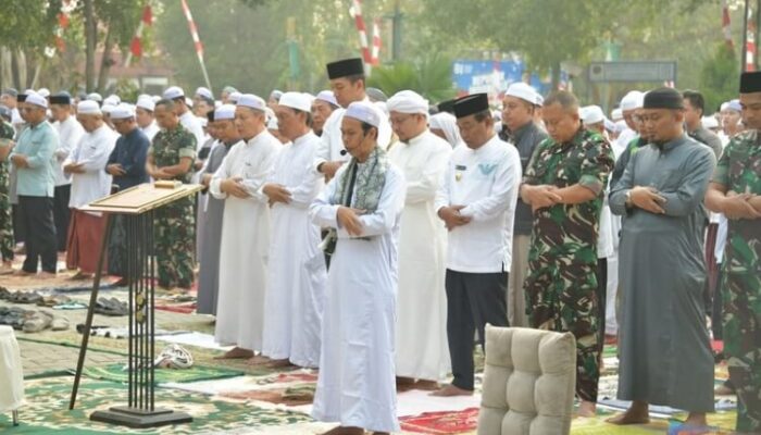 Pemkab HSS dan Ribuan Jemaah Gelar Salat Istisqa Memohon Rahmat Hujan