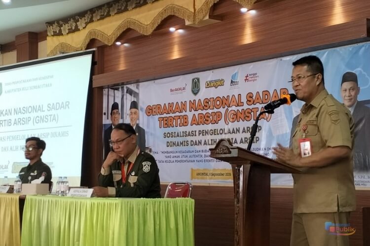Sekda HSU Adi Lesmana membuka Sosialisasi Pengelolaan Arsip Dinamis dan Alih Media Arsip. (Dok: Istimewa)
