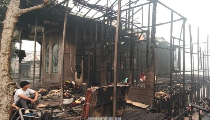 Api Mengamuk di Daha Barat HSS, 5 Rumah Warga Desa Bajayau Tengah Ludes Terbakar