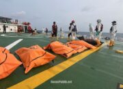 Tim Penyelam Gabungan Kembali Berhasil Evakuasi 14 Korban Baru KM Virgo Transport 8