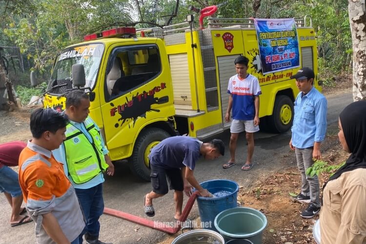PT AGM menyalurkan Program CSR sektor penyediaan sarana air bersih untuk warga di wilayah operasional. (Dok: Istimewa)