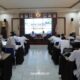 Wakil Bupati HSS H. Suriani memimpin Rapat Evaluasi PAD dan Retribusi Daerah Triwulan III di Aula BPKPD HSS. (Dok: Prokopim HSS)