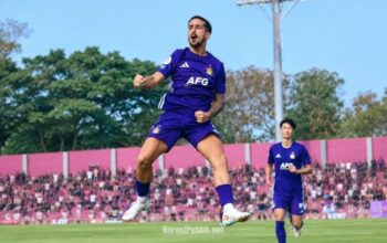 Pemain Persik Kediri, Ernesto Gomez melakukan selebrasi usai mencetak gol ke gawang PSS Sleman. (Dok: Istimewa)
