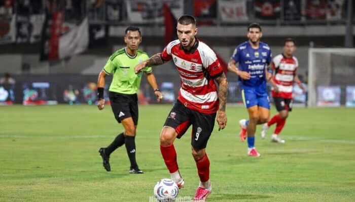 Apes di Pamekasan, Persib Bandung Takluk Usai Digempur Gol Menit Akhir Madura United