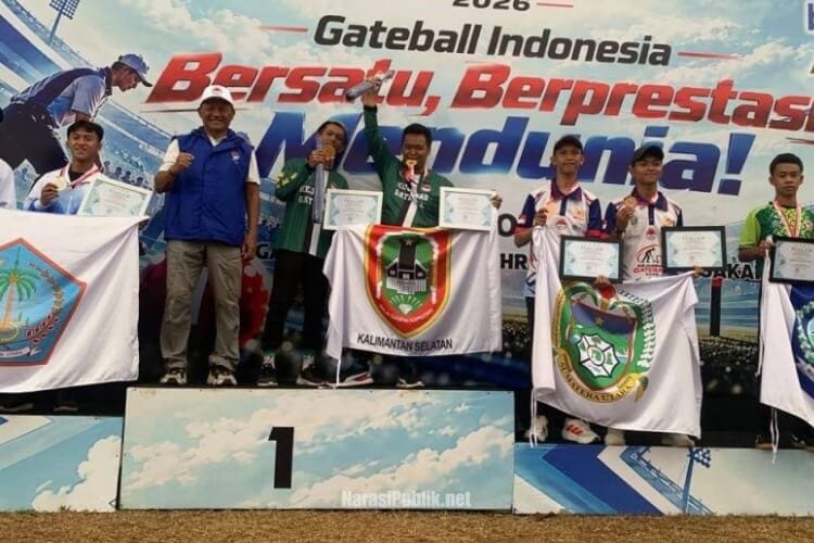 Helmi dan Hamidun Agus Safar meraih medali emas pada nomor double putra di ajang Kejurnas Gateball 2026. (Dok: Istimewa)