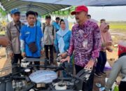 Dorong Modernisasi Pertanian, Petani di Sungai Tabuk Banjar Dilatih Operasikan Drone