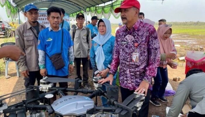 Dorong Modernisasi Pertanian, Petani di Sungai Tabuk Banjar Dilatih Operasikan Drone