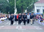 Semarakkan Hari Santri Nasional 2026, Bupati HSS Ikuti Jalan Sehat Bersama Warga