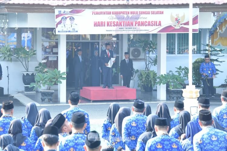 Bupati HSS H Syafrudin Noor memimpin apel upacara peringatan Hari Kesaktian Pancasila Tahun 2026. (Dok: Istimewa)