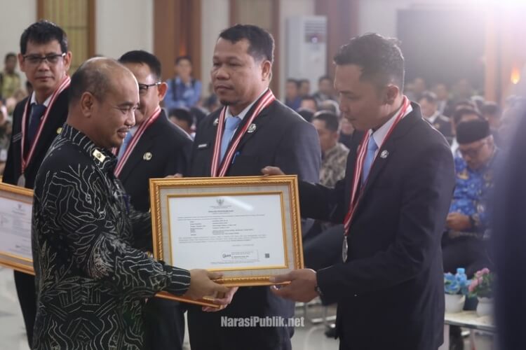 Kepala DisnakerkopUKM HSS, Nafarin raih predikat 5 peserta terbaik pada PKN II Angkatan XVIII Tahun 2026. (Dok: Istimewa)