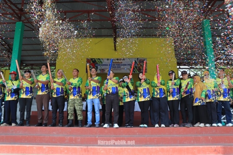 Wakil Bupati Tapin, H. Juanda bersama Forkopimda membuka secara resmi PORSENIJAR PGRI Tapin Tahun 2026. (Dok: Istimewa)