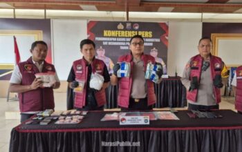 Kapolres Banjarbaru, AKBP Pius X Febry Aceng Loda beserta jajaran memperlihatkan barang bukti 3,6 Kg Sabu hasil Operasi Sarang Narkoba. (Dok: Istimewa)